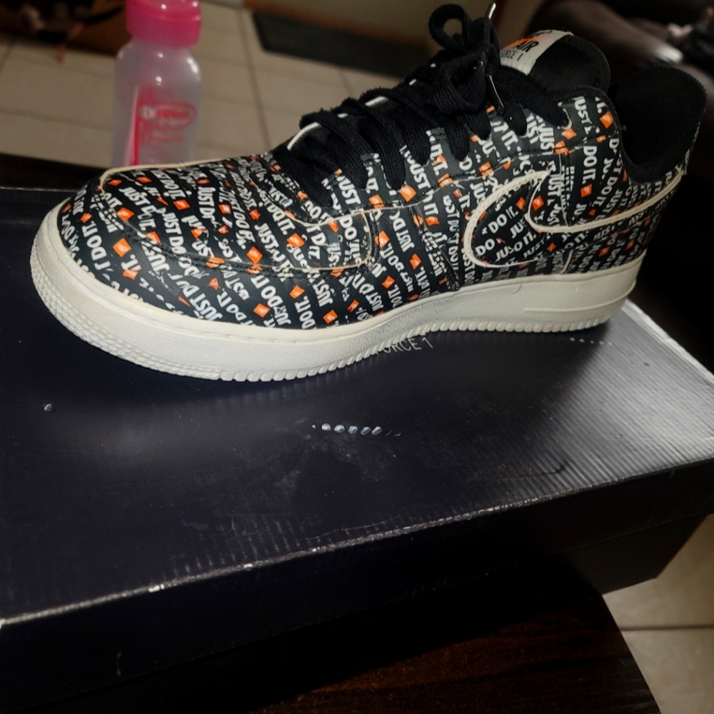 Mens shoes